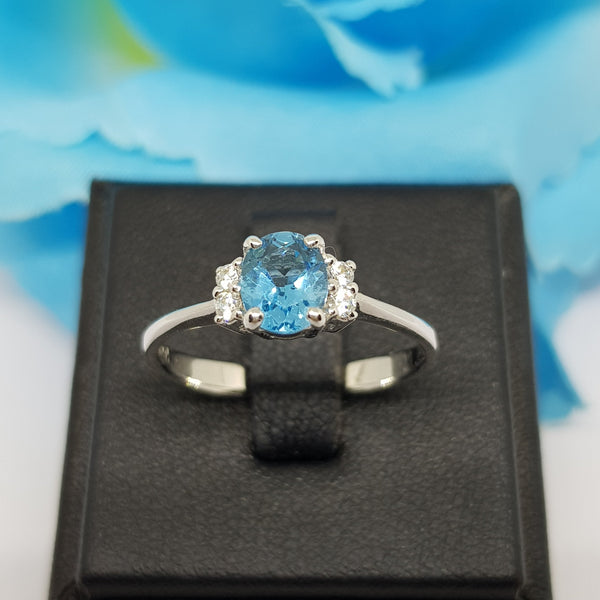 LSR22 : แหวนเงินแท้ 925 ฝัง Blue Topaz