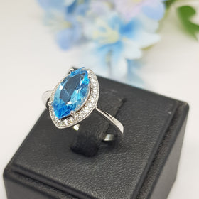 CM65 : แหวนเงินแท้ 925 ฝัง Blue Topaz